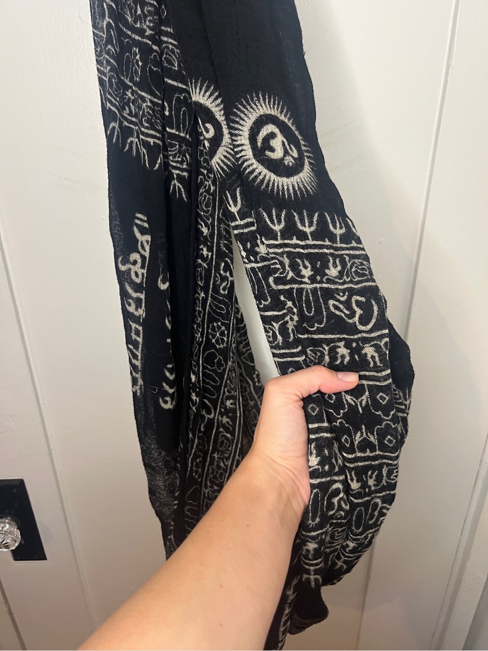 Black and Cream Patterned Women’s Infinity Scarf